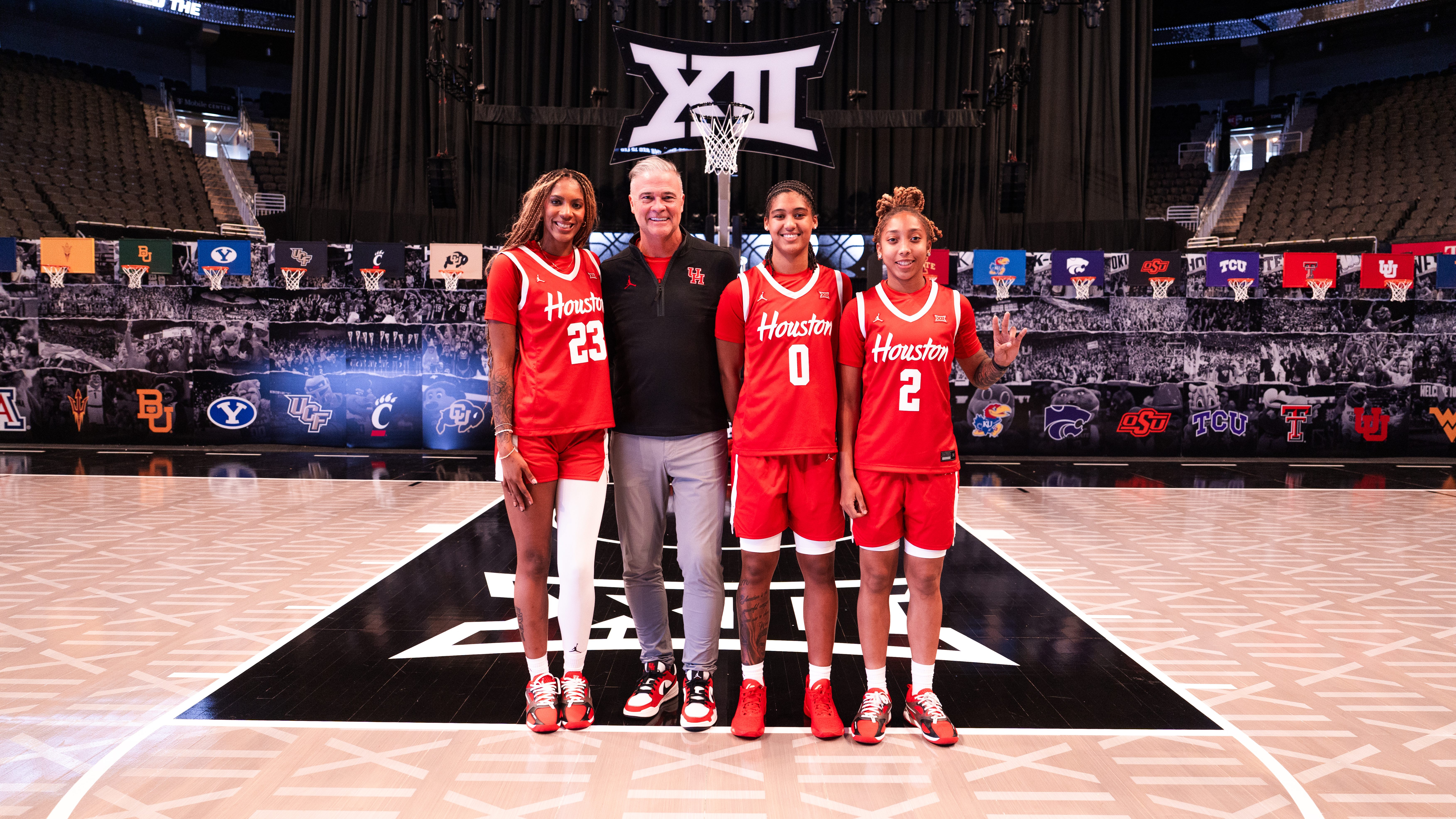 Houston Cougars women's basketball players and coach Mitchell